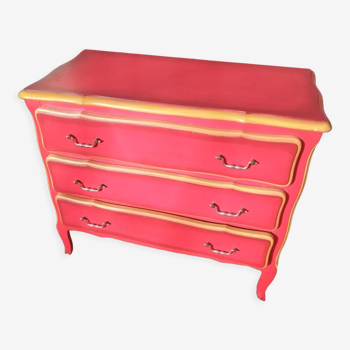 Commode patiné or mat et rouge