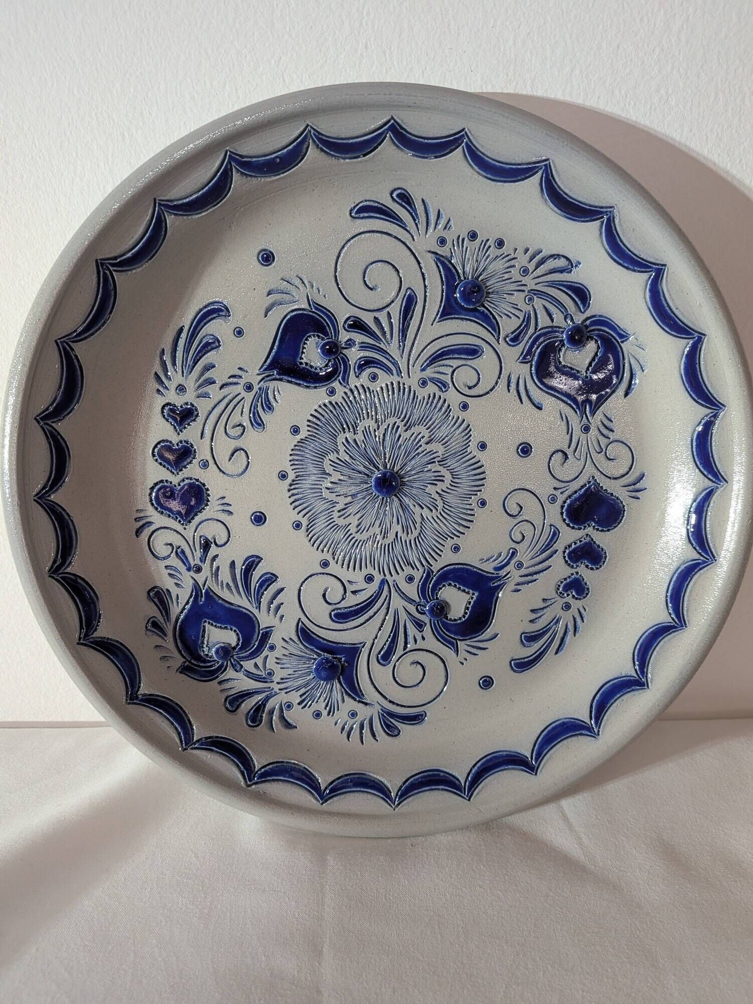 Salt-glazed stoneware wall plaque from Betschdorf – Fortuné Schmitter