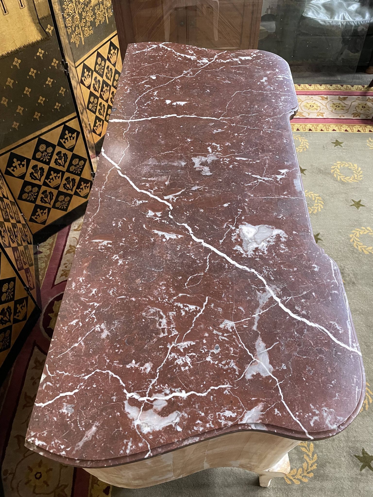 Raw dresser Louis XV style