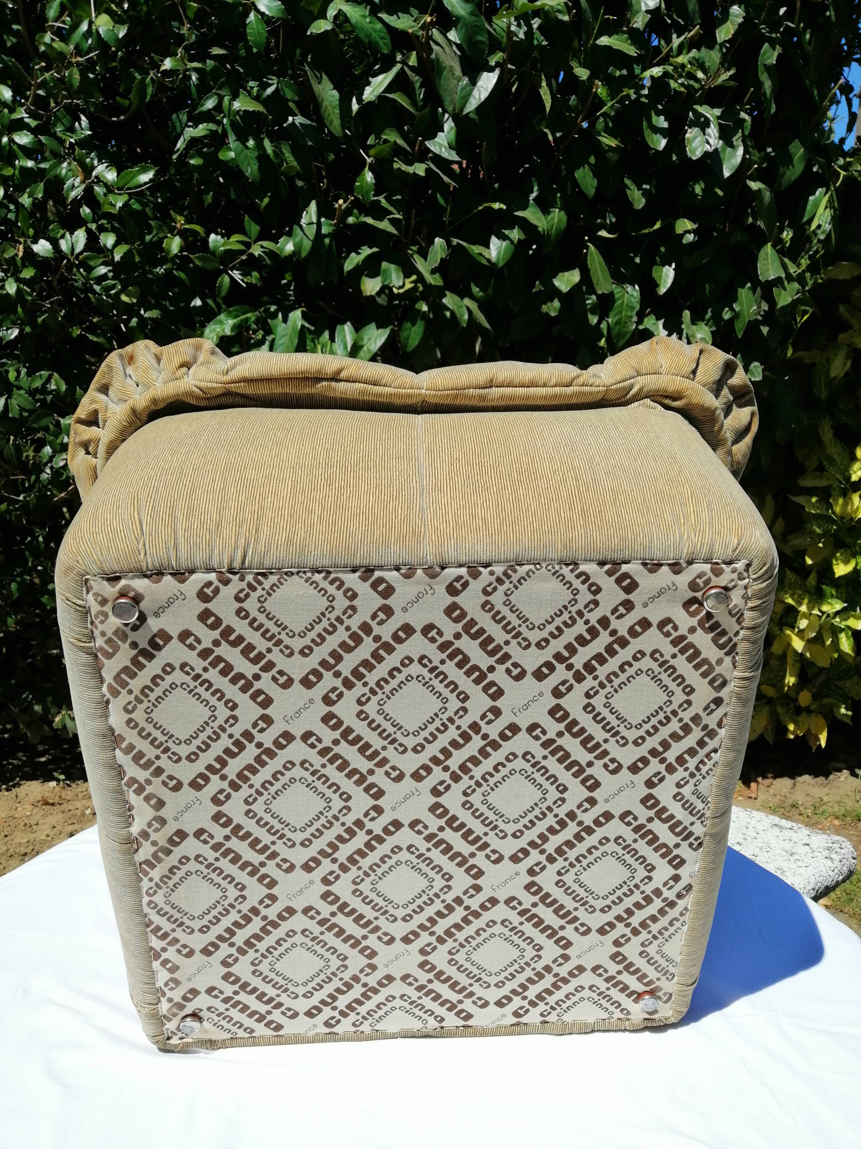 Chauffeuse et pouf Gao Cinna 1970/1980