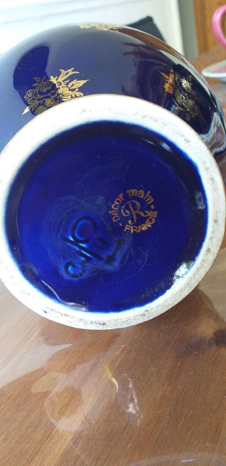 Royal Blue Fragonard Vase