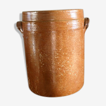 Large pot with sandstone lid