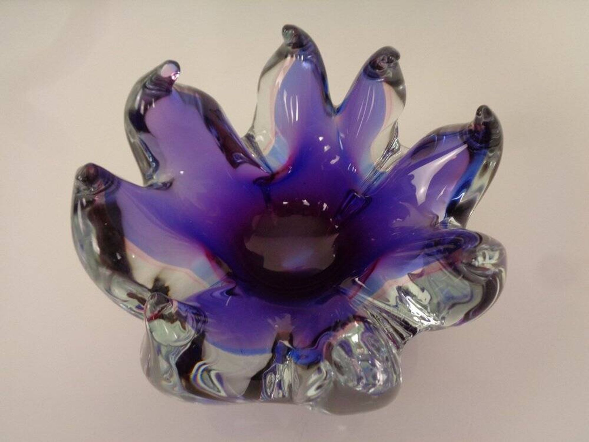 Large Italian bowl in purple Murano glass, 1960s
