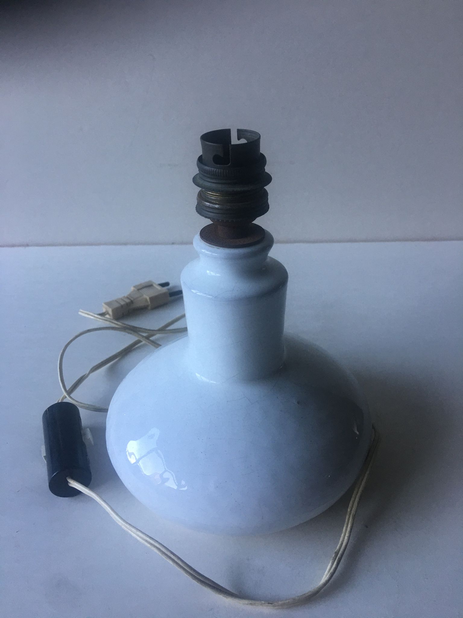 Lampe vintage en céramique craquelée