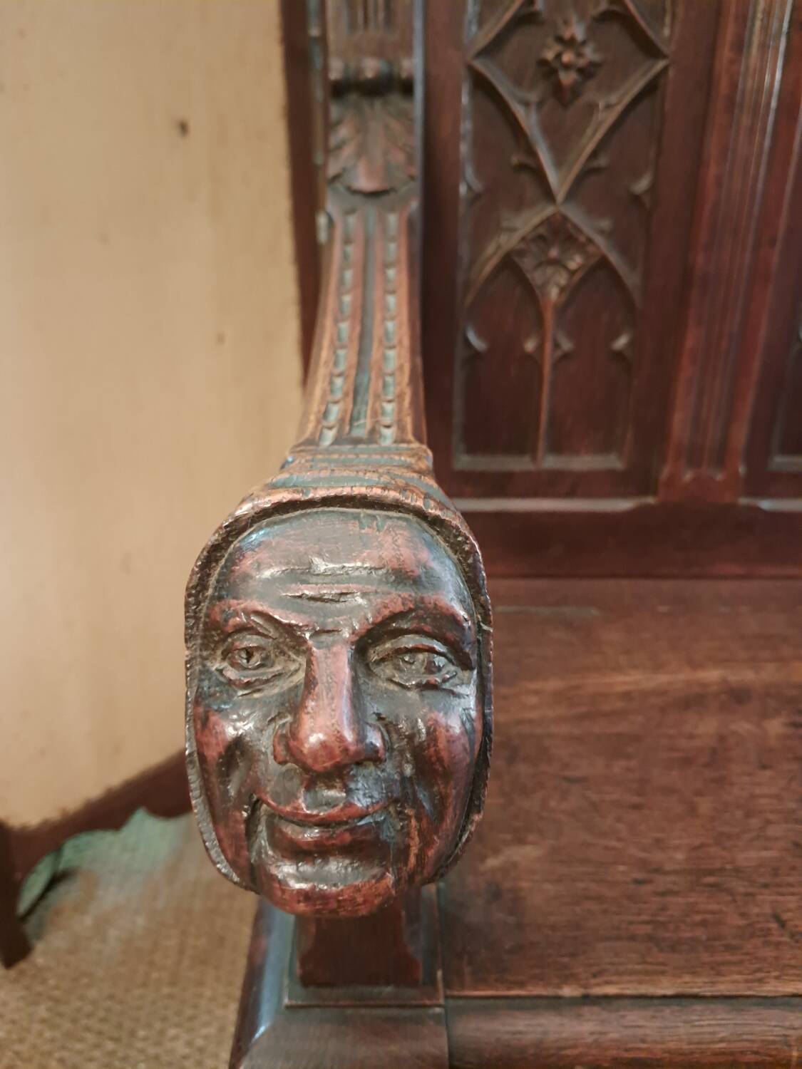 Neo-Gothic chest bench from the late 19th century