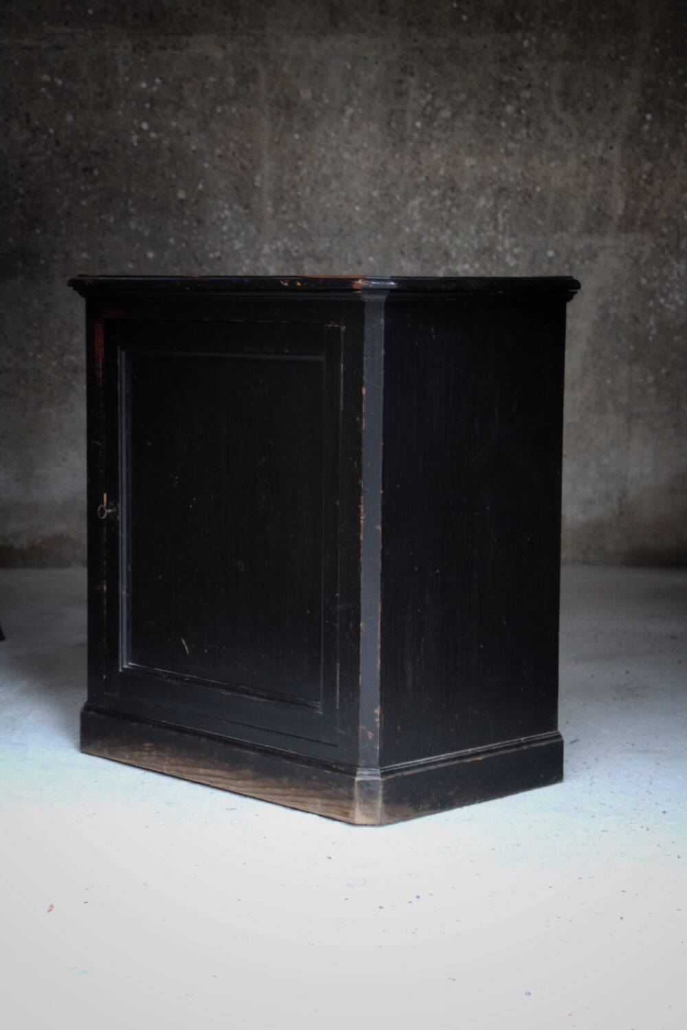 Blackened wood jam maker sideboard 19th Parisian style