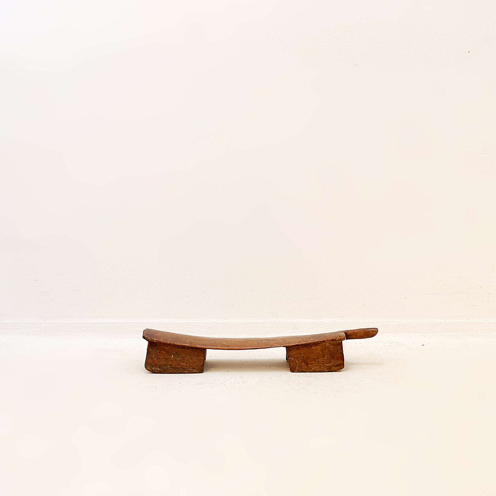 Tabouret ou appui-tête en bois sculpté - Afrique, 20ème siècle