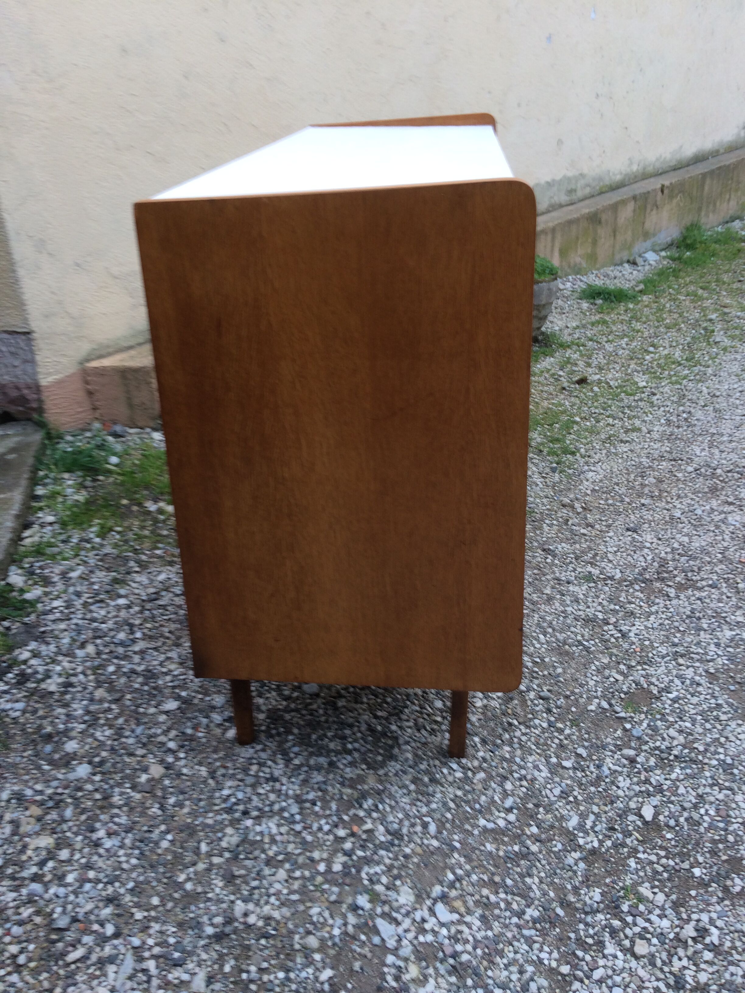 Buffet vintage pieds compas