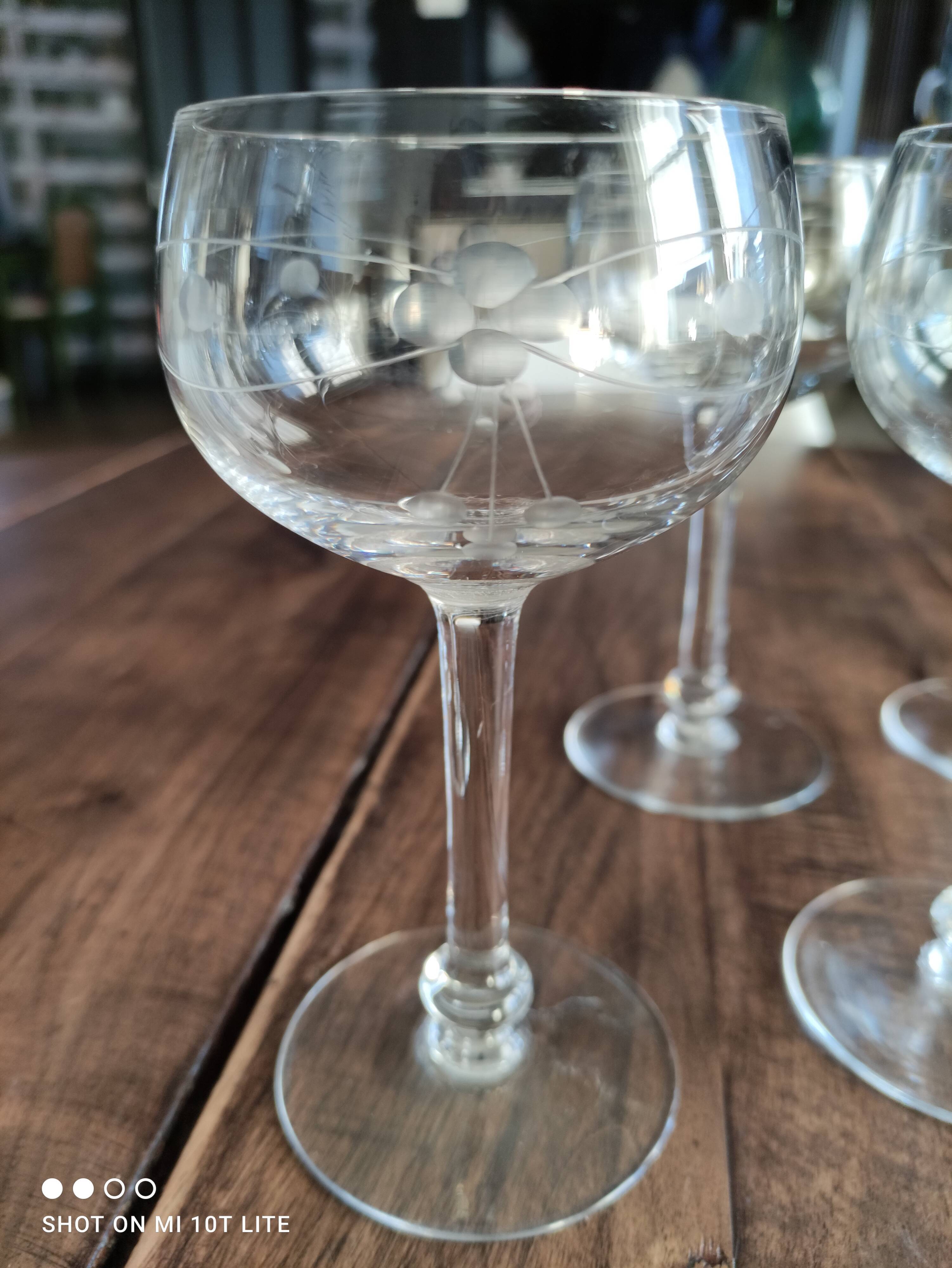 Set of 7 wine glasses drinking crystal balloon chiseled foot hemmed