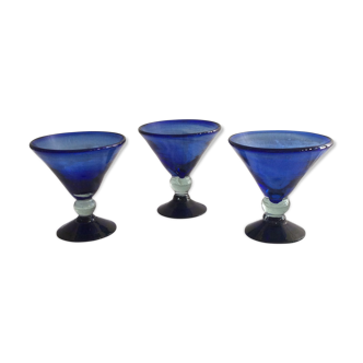 Trio de coupelles en verre soufflé bouche bleu vintage