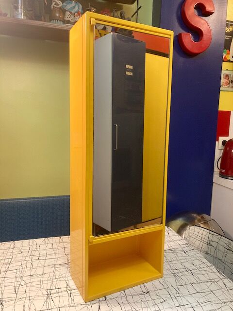 60s plastic toilet