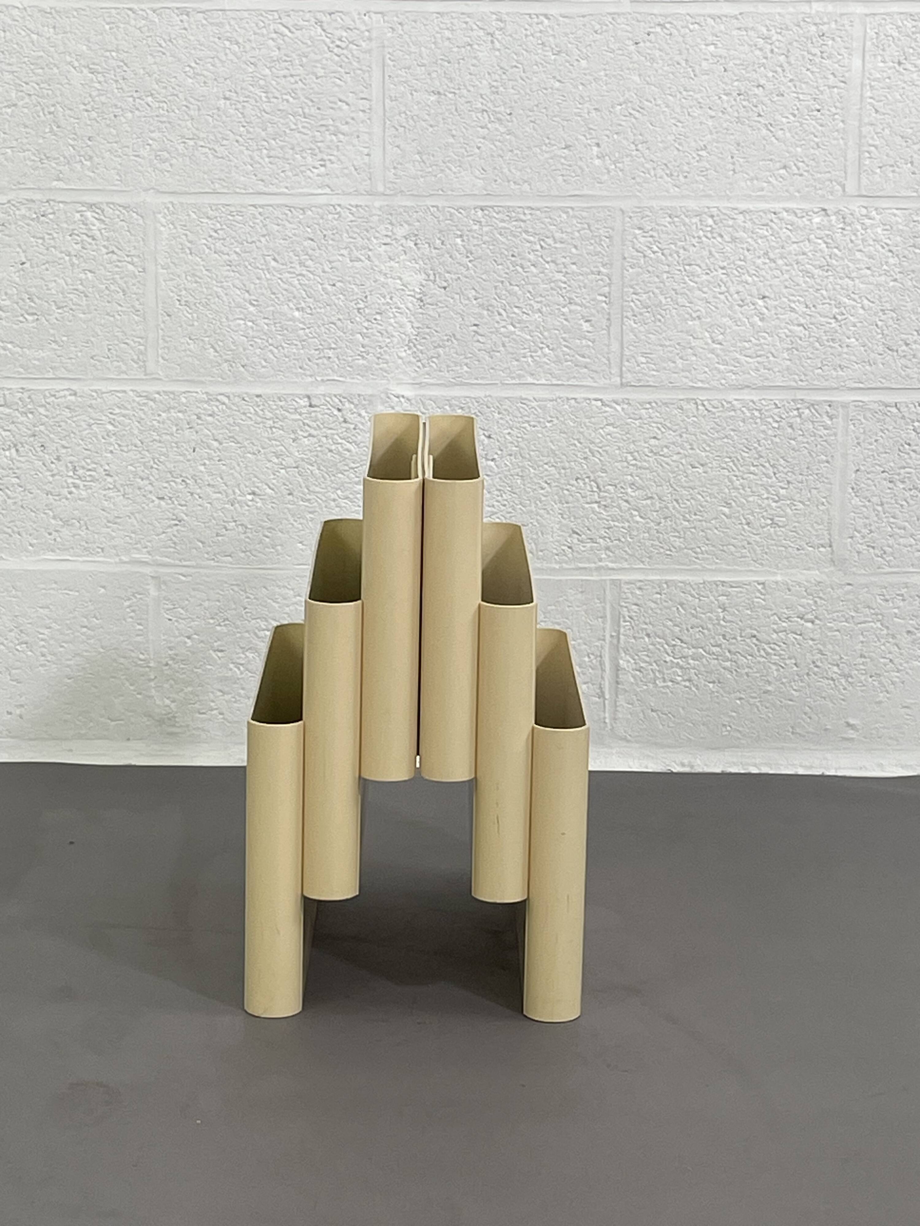 Vintage Giotto Stoppino magazine holder