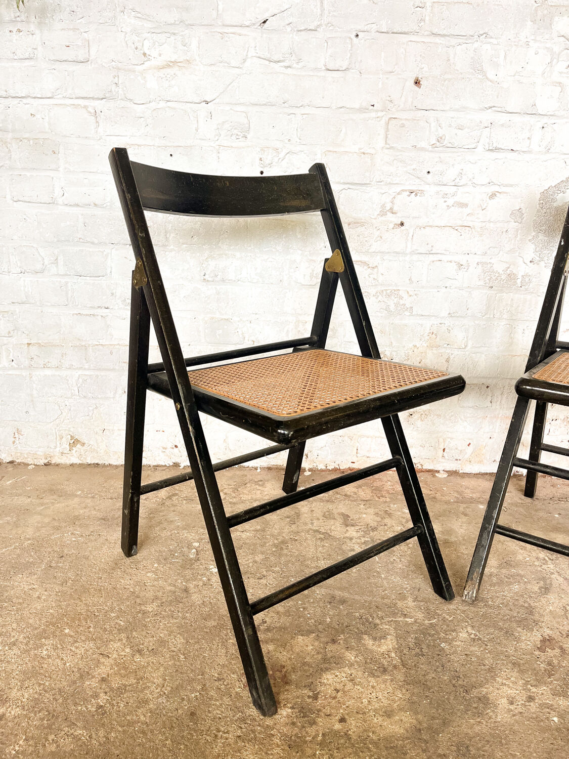 Ancienne paire de chaises pliantes cannage