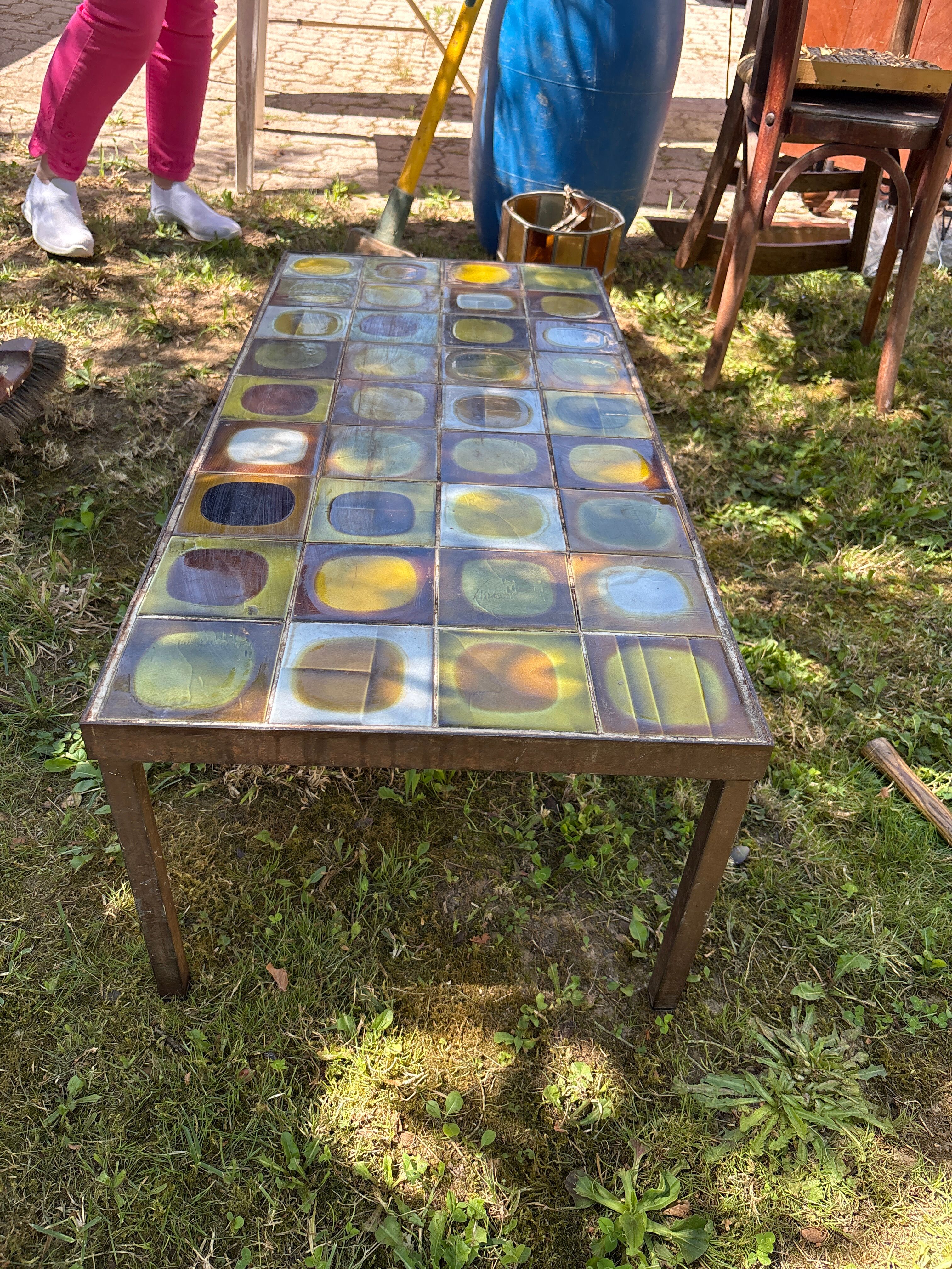 Capron ceramic coffee table