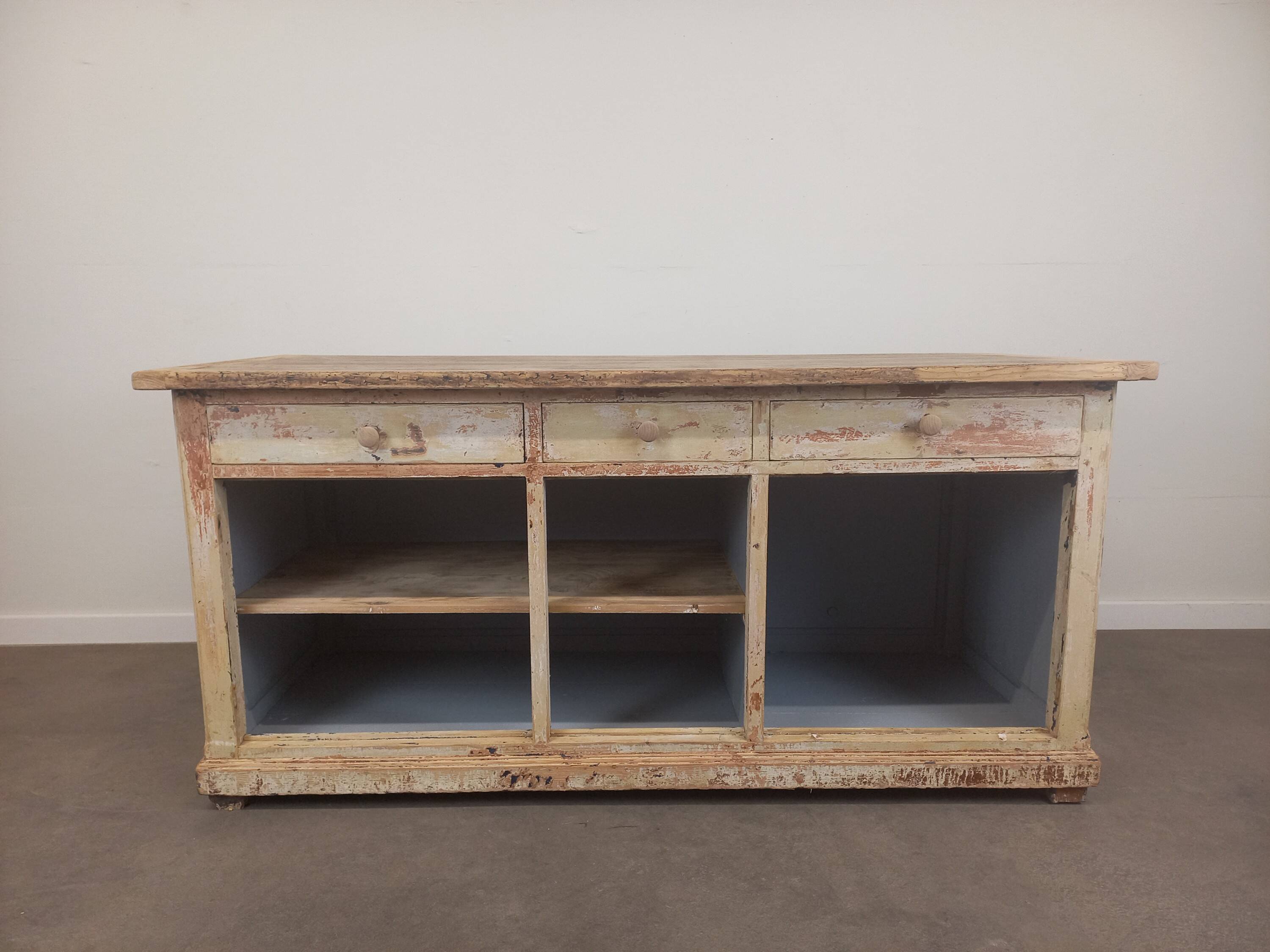 Weathered store bank