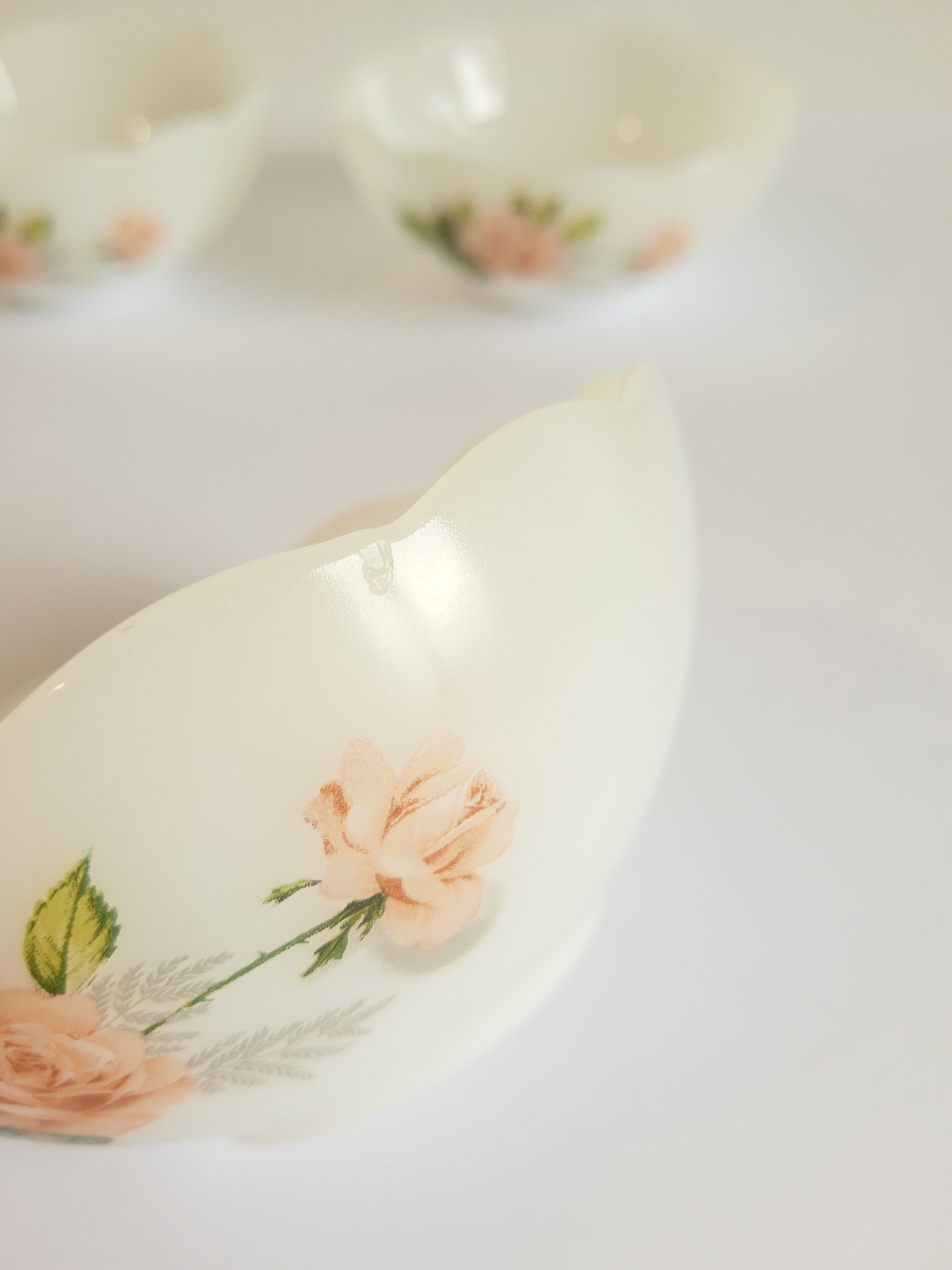 Set of 5 ramekins opaline Arcopal France roses 60s vintage