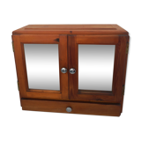 Cabinet a pharmacy art deco