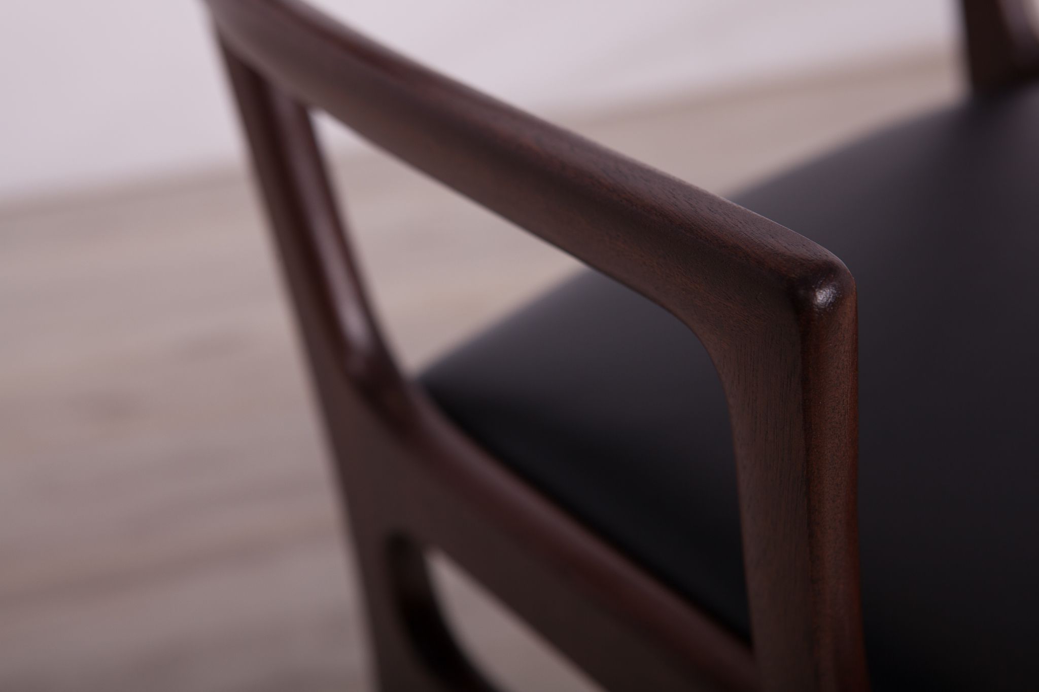 Set of 8 danish dining chairs by Ole Wanscher for Poul Jeppesens Møbelfabrik, 1960s