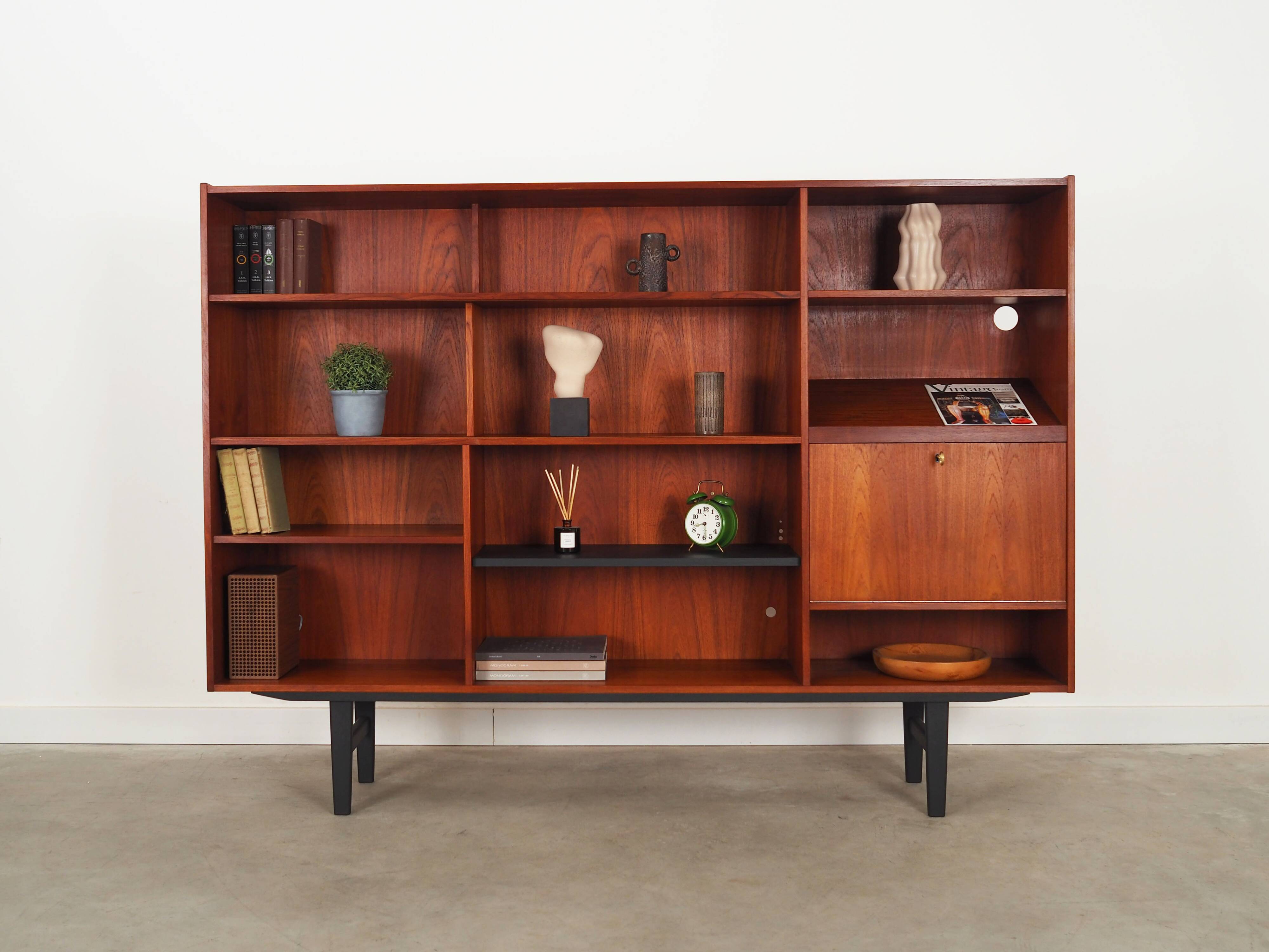 Teak bookcase, Danish design, 1970s, production: Denmark