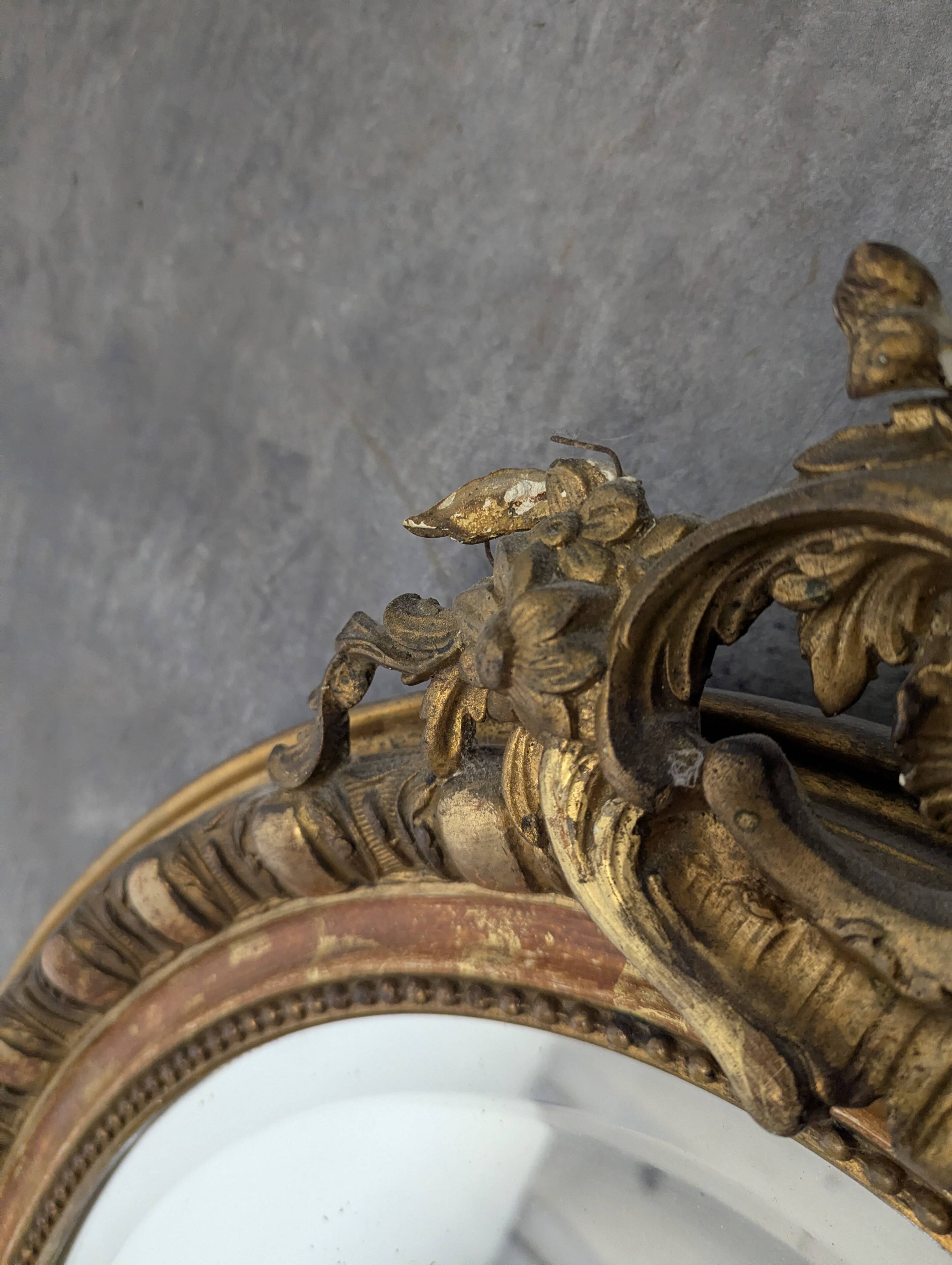 Golden wooden mirror from the Napoléon III period.