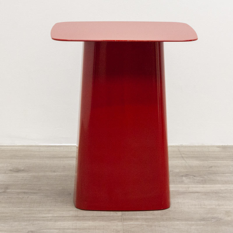 Coffee table red Vitra metal side table l31 cm