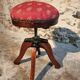 Tabouret de piano ancien en acajou réglable, début du XXe siècle