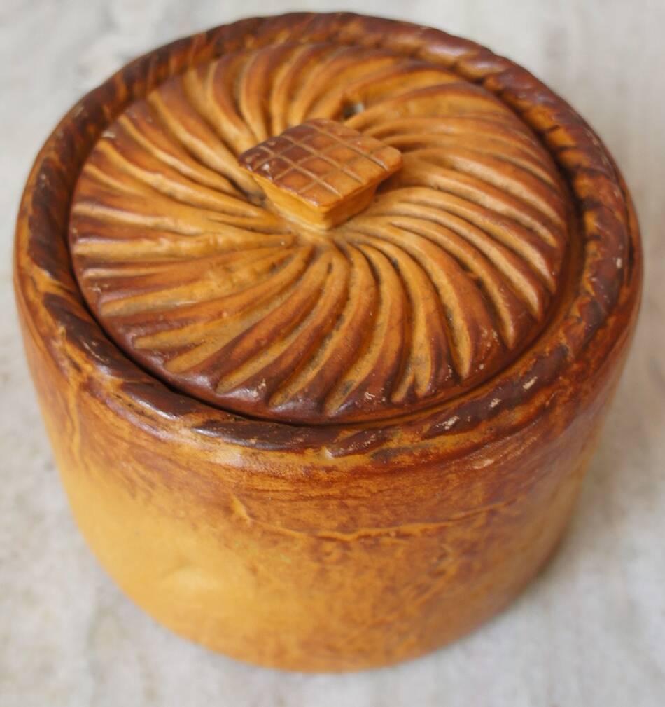 Mehun trompe l'oeil porcelain terrine