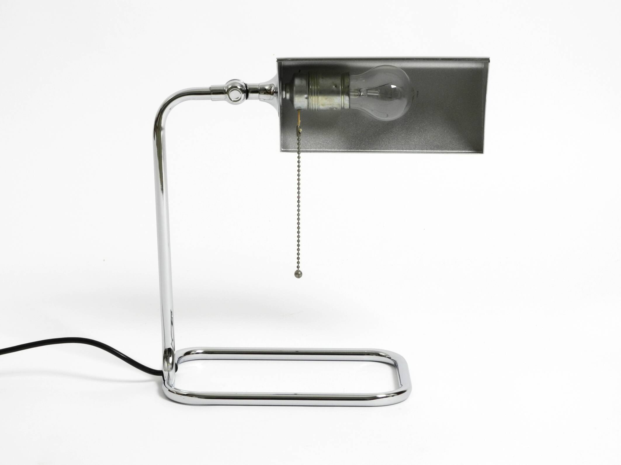 Large original 1980s chrome table lamp by Florian Schulz