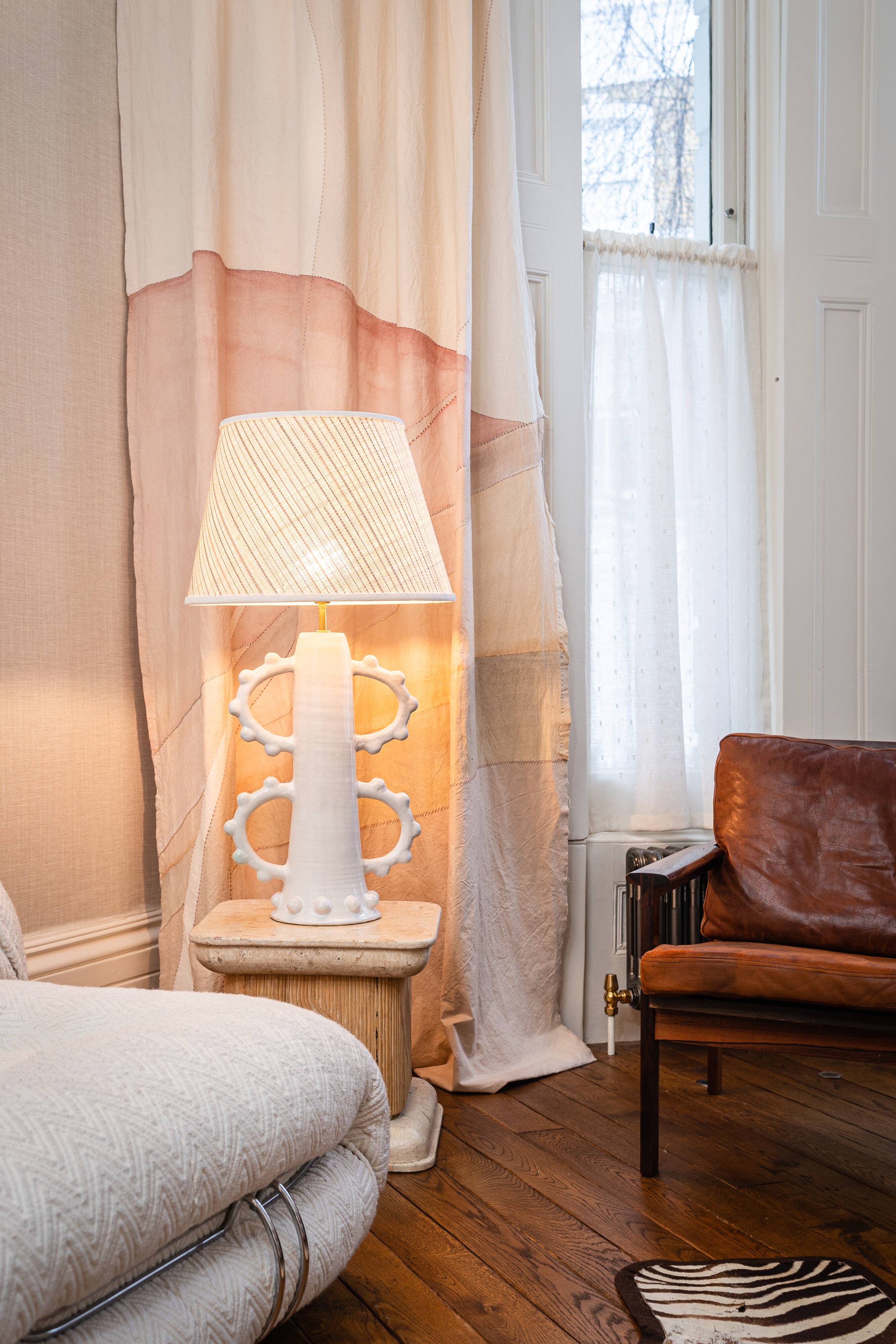 Studio B Lamp Base All White, ES x Kinkatou