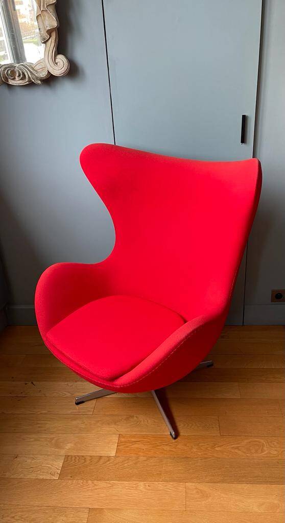 Egg by Arne Jacobsen