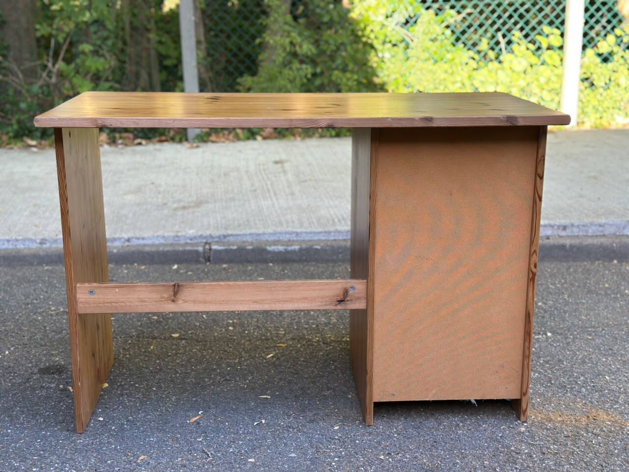 Solid pine desk with a 4-drawer unit — Scandinavian / chalet style
