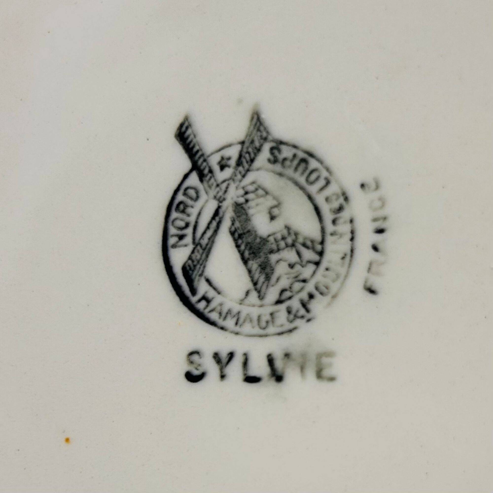6 flat plates. Moulin des Loups. Model Sylvie.