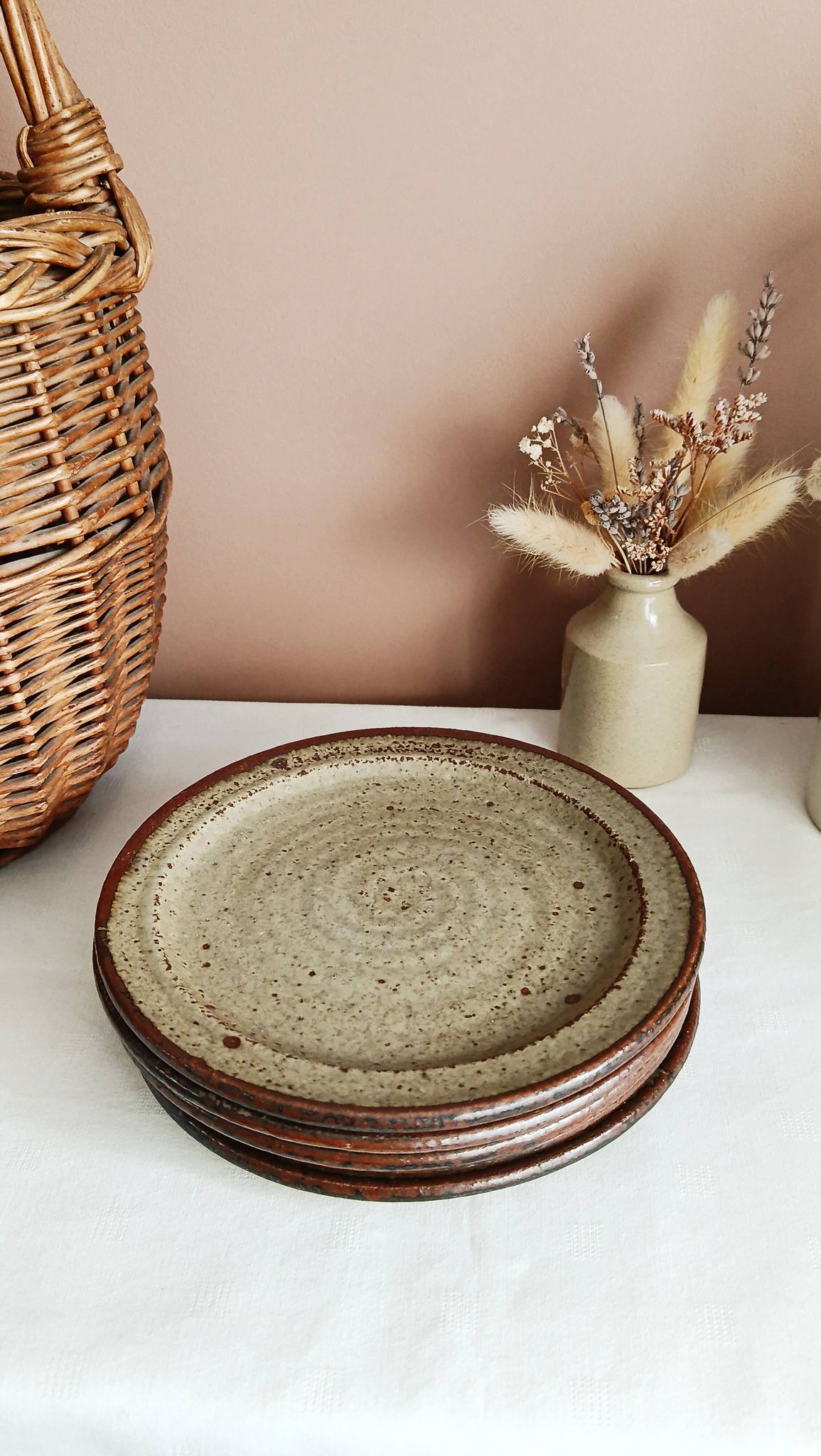 Set of 5 dessert plates by Jean Tessier, Le Cep, in pyrite stoneware.