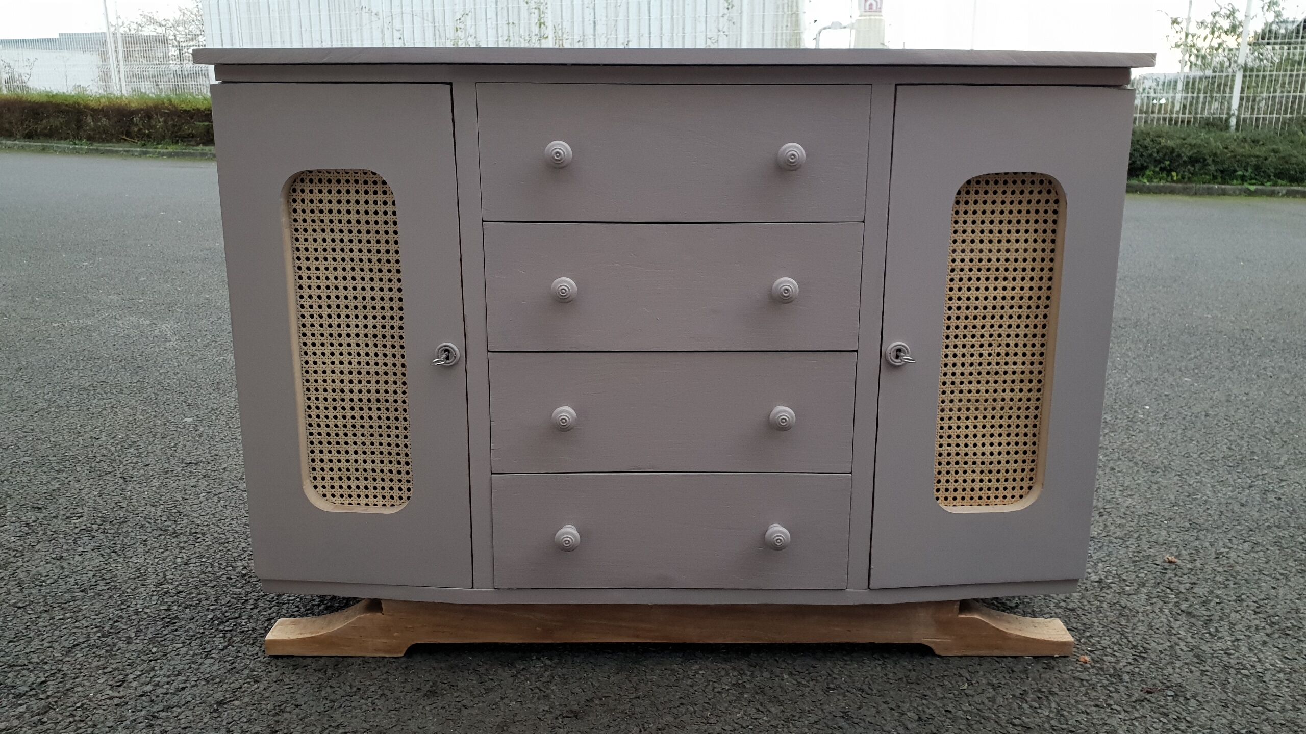 Vintage buffet