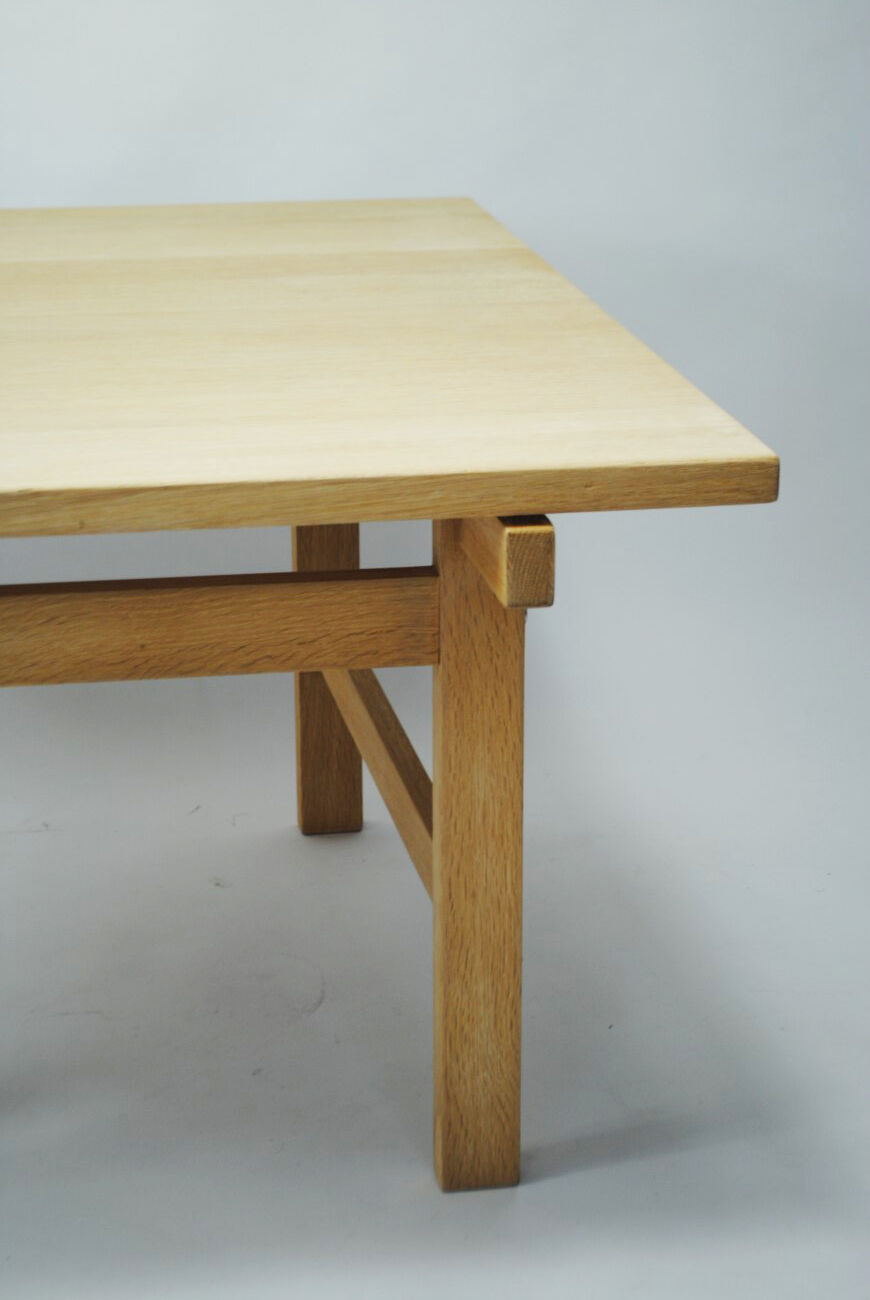 Table low Hans Wegner