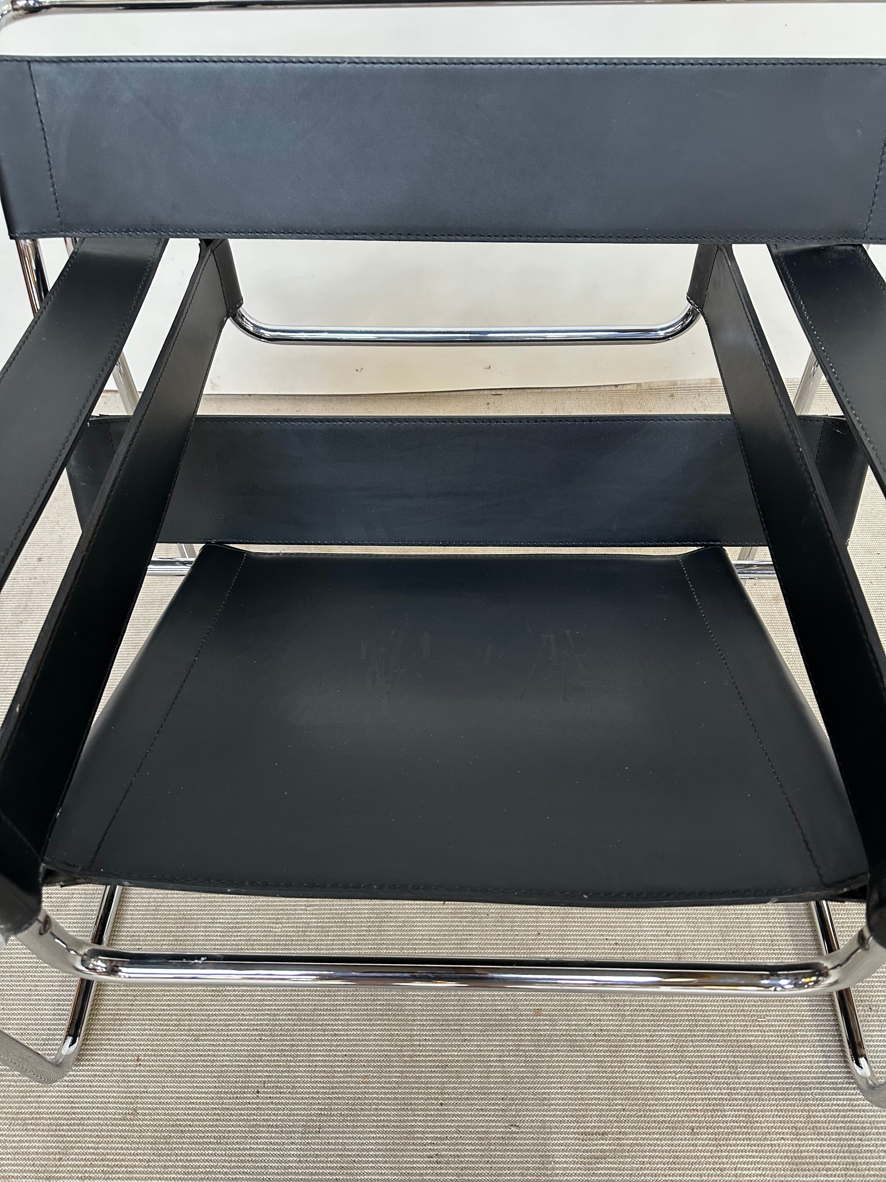 Knoll Wassily B3 chair Marcel Breuer