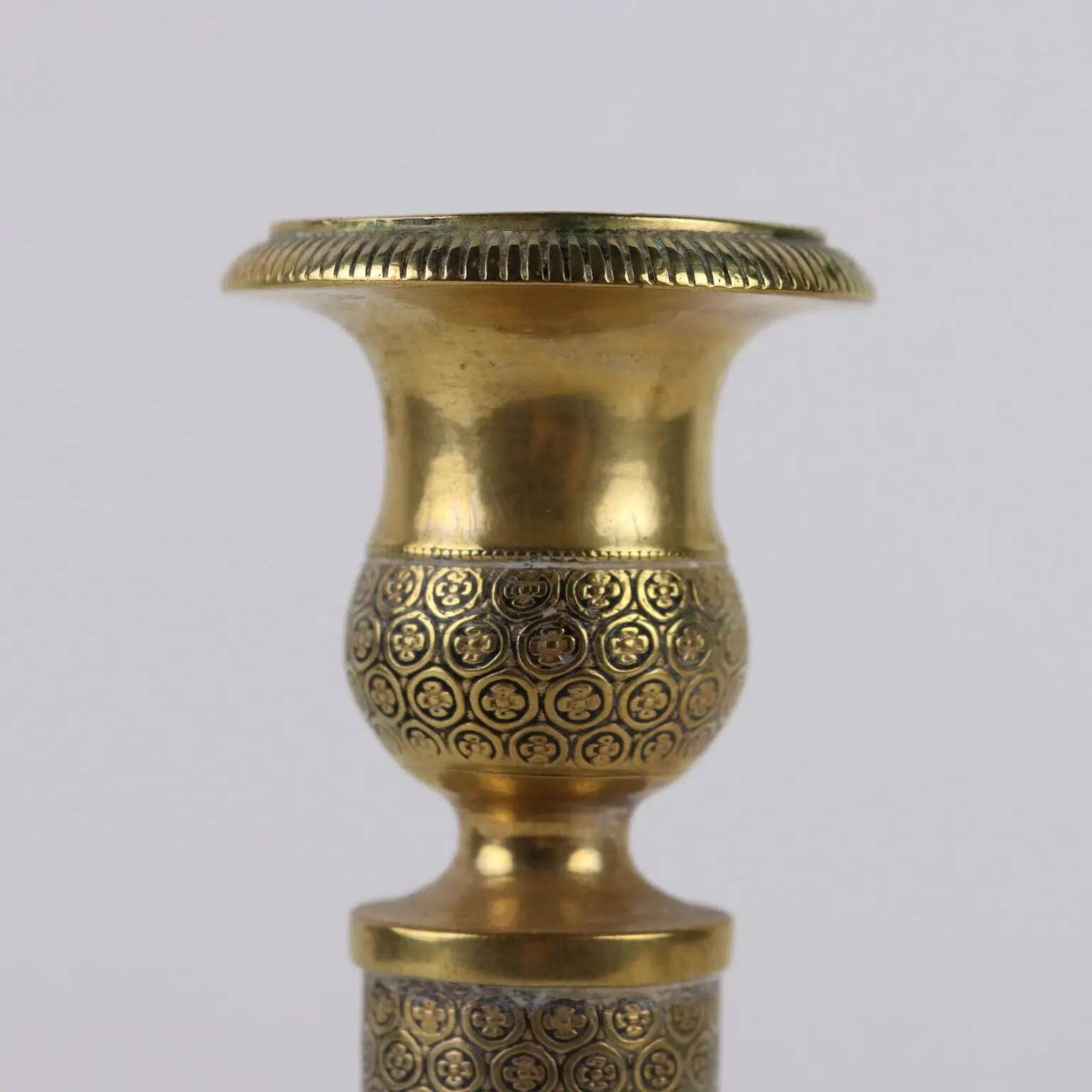 Bougeoirs anciens en bronze, Europe XIXème