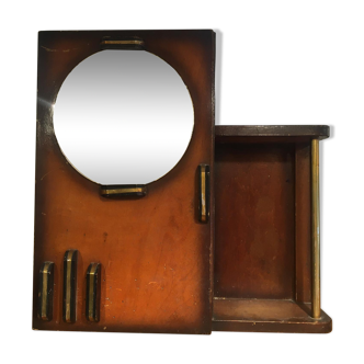 Pharmacy cabinet