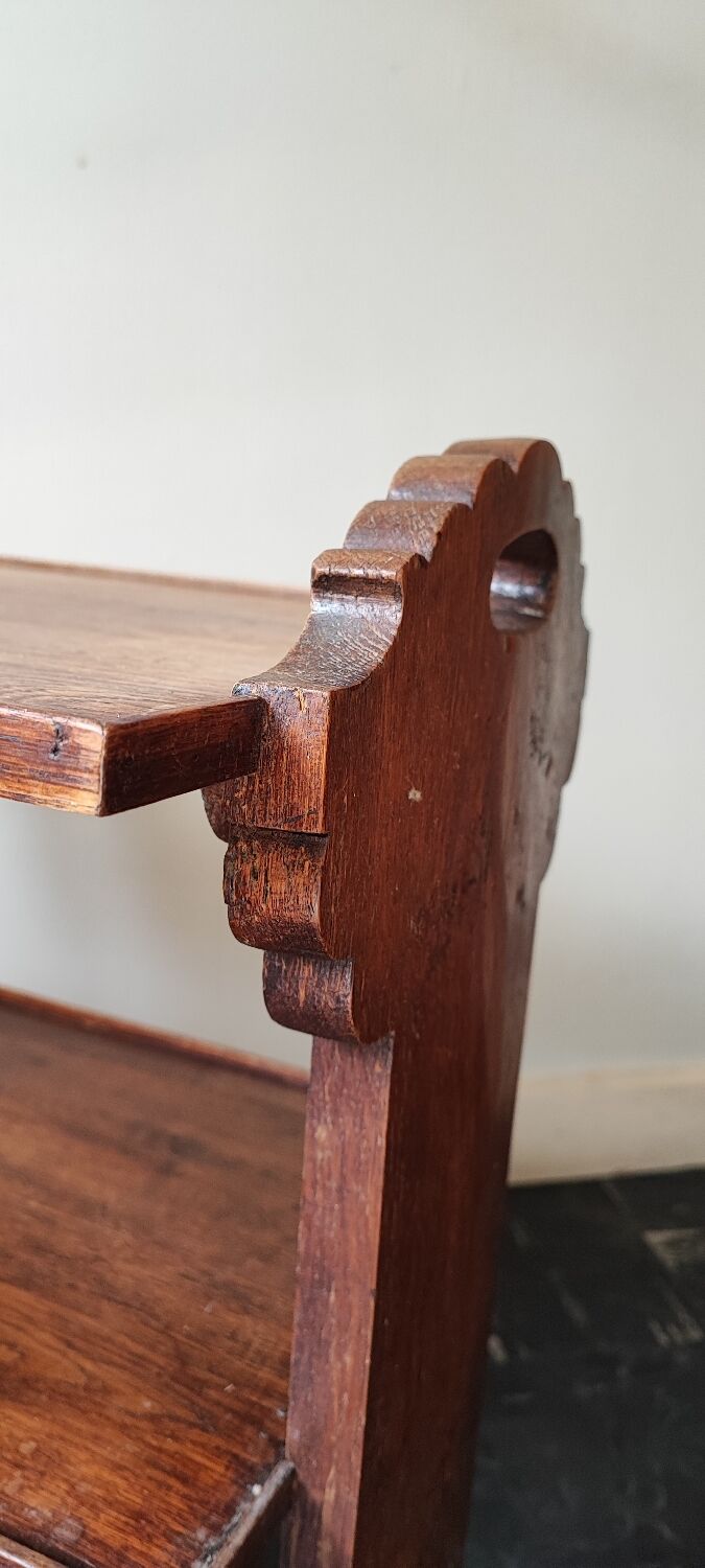 Side table in solid wood