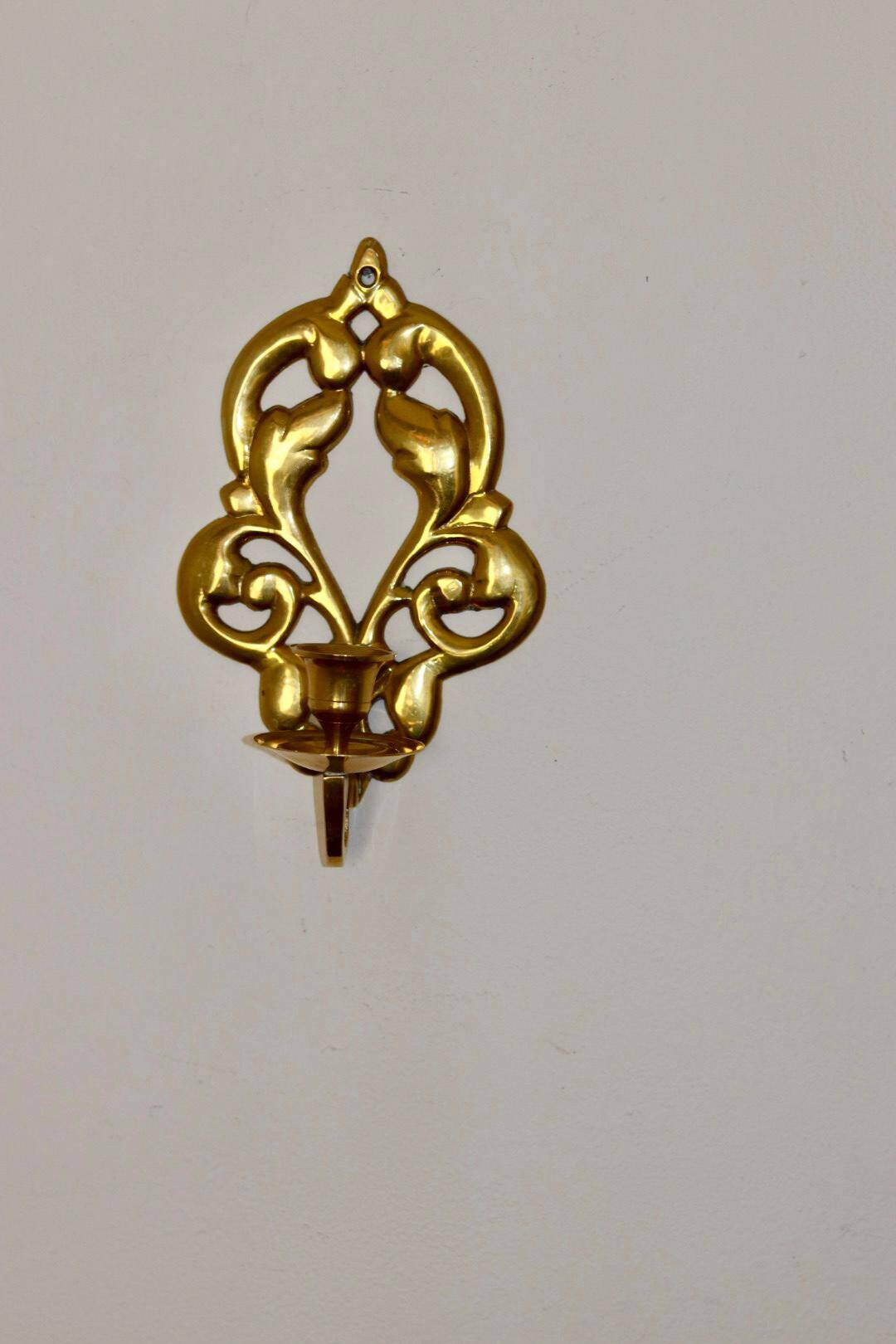 Paire d'appliques suédoises en laiton du milieu du siècle