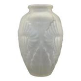 Art Deco vase in frosted glass. Art Deco period. France.