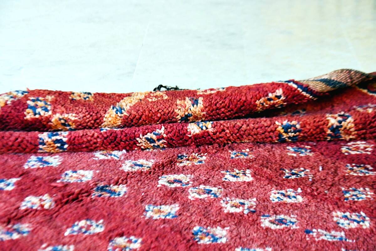 Moroccan Berber carpet Beni Mguild 260 x 175 cm Excellent condition