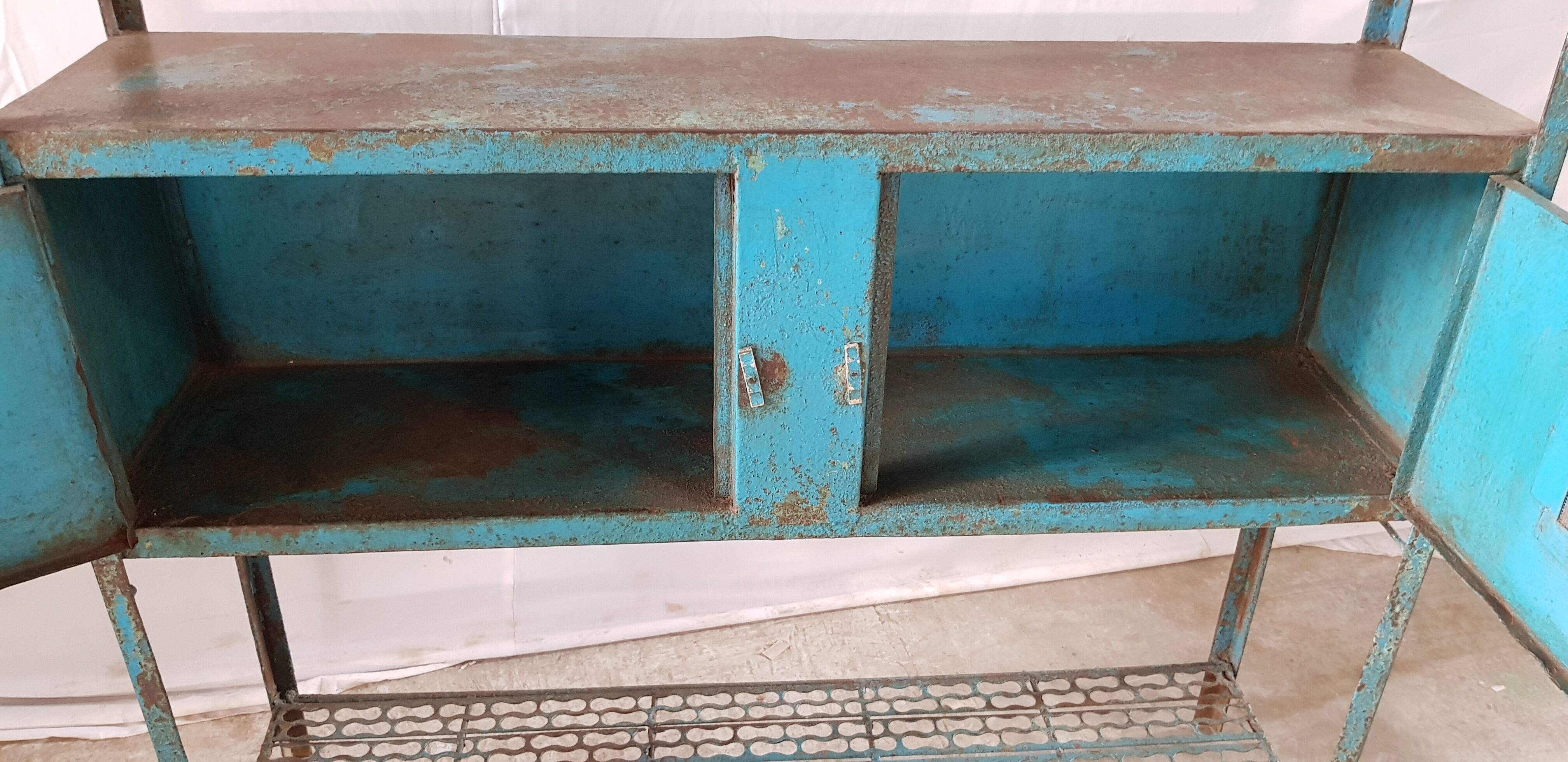 Metal croat with its original blue patina