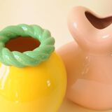 Paire de vases "bonbons" en céramique rose, jaune et vert