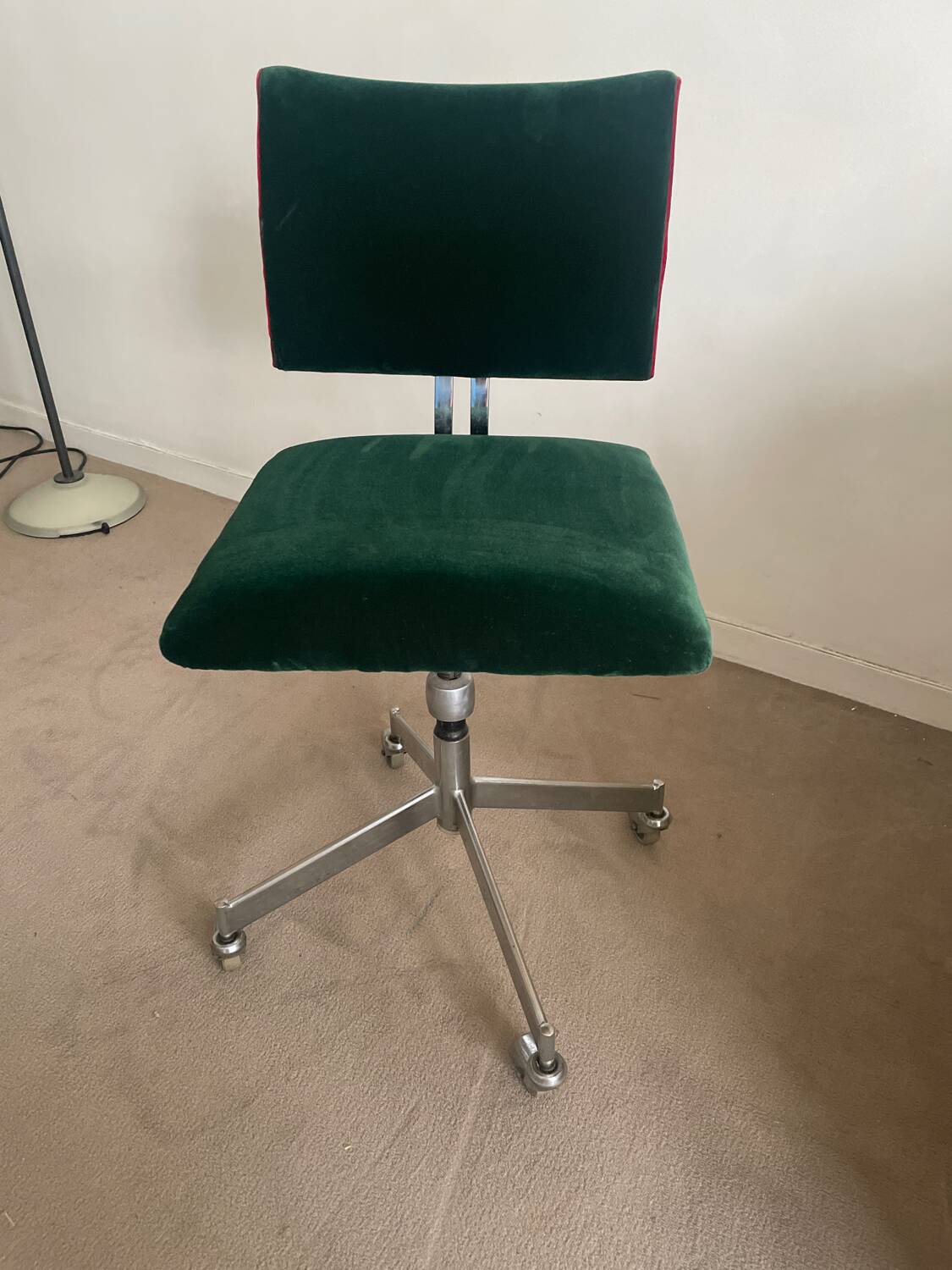 Office chair on wheels from the 60s