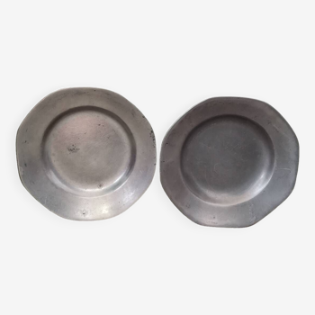 Lot de 2 assiettes vintage octogonale métal massif aluminium ou etain