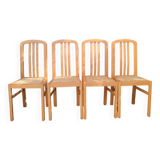 Chaises en bois et cannage