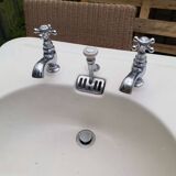 Old washbasins