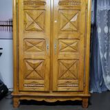 Solid wood cabinet