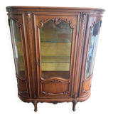 Louis XV style display cabinet in carved wood – elegant vintage furniture
